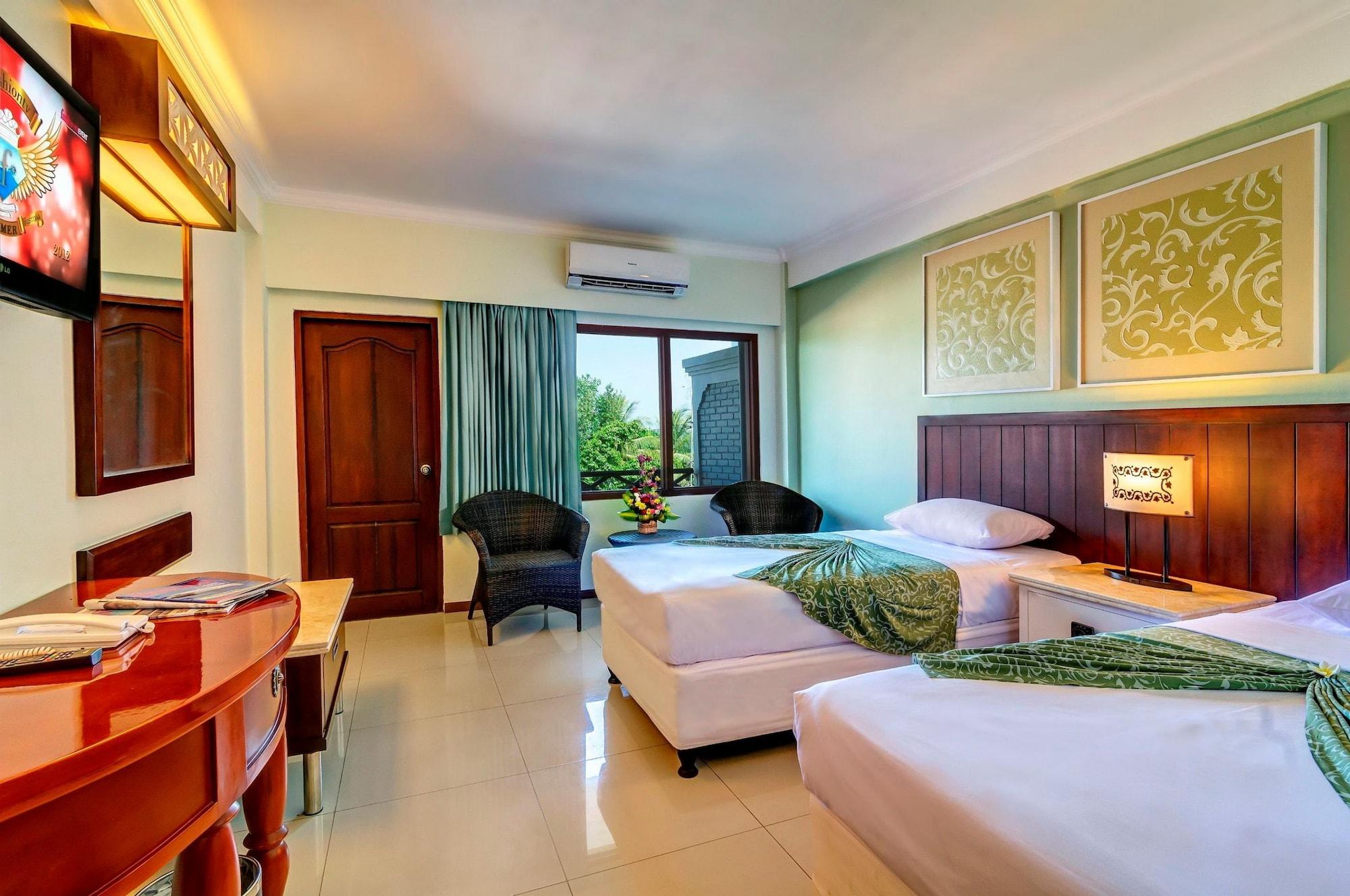 Kuta One Party Hotel מראה חיצוני תמונה